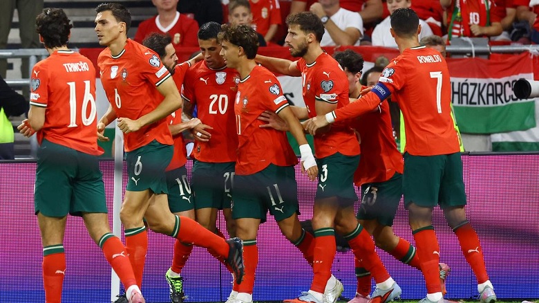 Ronaldo lên tiếng, Bồ Đào Nha vượt ải Hungary - Ảnh 1