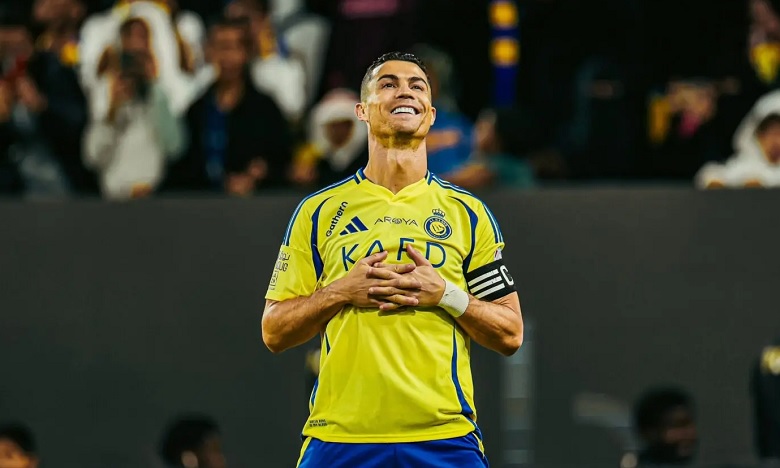 Ronaldo dẫn đầu Top VĐV kiếm tiền nhiều nhất thế giới 2025 - Ảnh 1