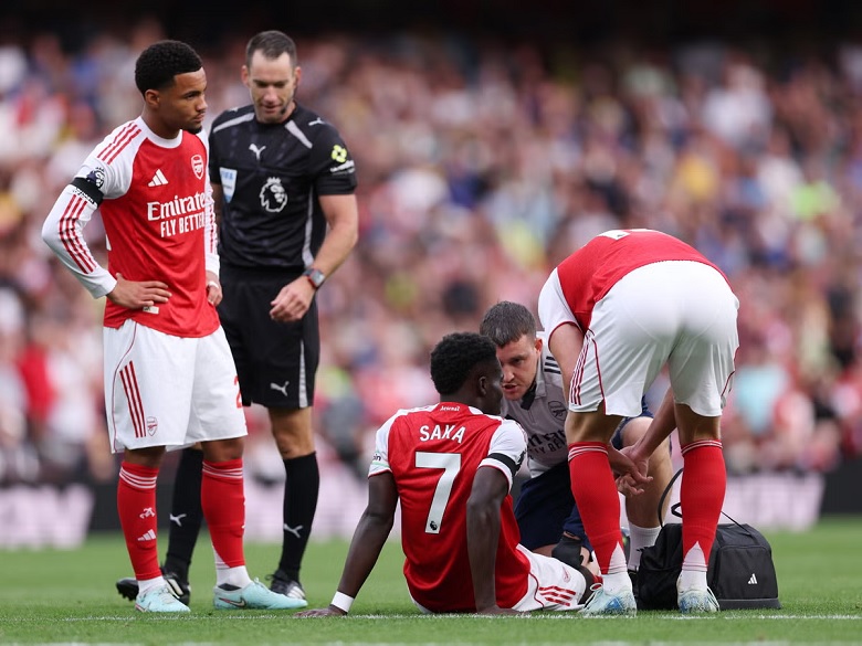 Arsenal mất 5 trụ cột ở trận ra quân tại Cúp C1 châu Âu - Ảnh 1