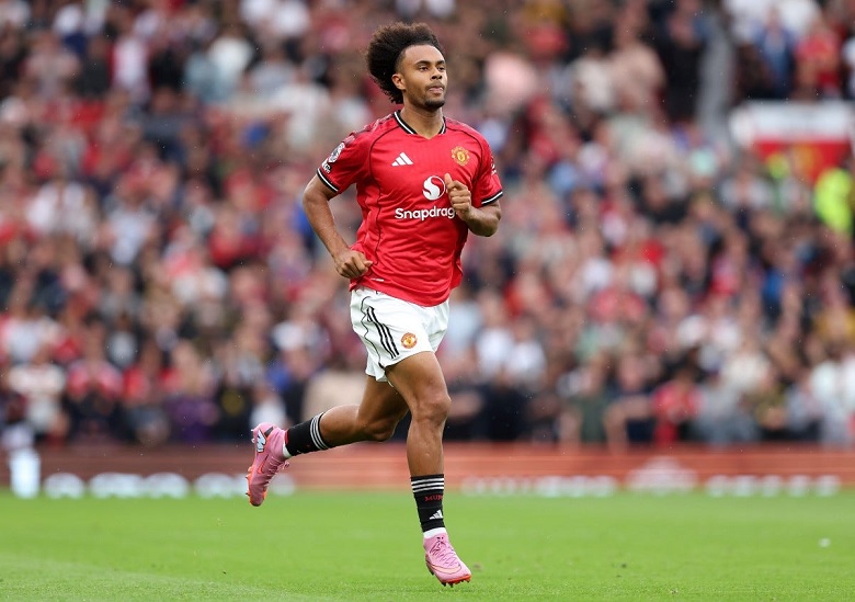 Everton và West Ham hỏi mua Zirkzee - Ảnh 1