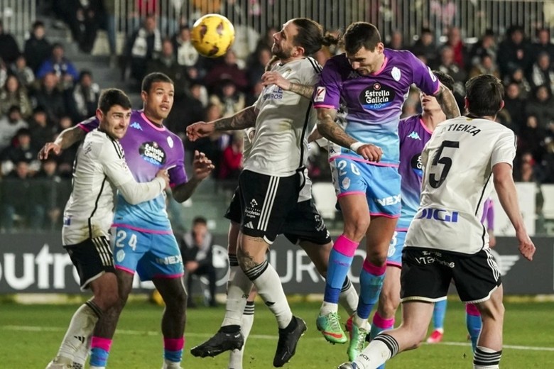 Nhận định, Soi kèo Burgos vs Real Valladolid, 23h30 ngày 12/10: Cách biệt tối thiểu - Ảnh 1