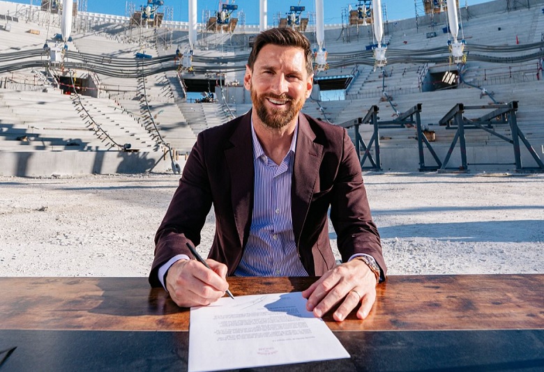 Messi ký hợp đồng mới, gắn bó với Inter Miami tới năm tuổi 41 - Ảnh 1