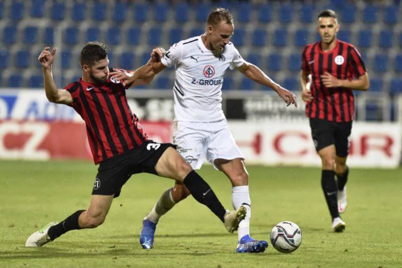 Nhận định, Soi kèo Lokomotiv Sofia vs Lokomotiv Plovdiv 00h00 ngày 25/10: Khách lấn chủ - Ảnh 1