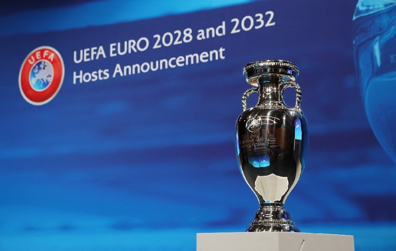 Nga xin thế chỗ Italia đăng cai EURO 2032 - Ảnh 1