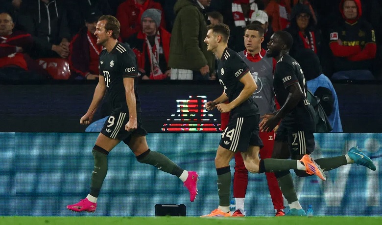 Kane thăng hoa trong ngày Bayern Munich phá kỷ lục tồn tại hơn 3 thập kỷ - Ảnh 1