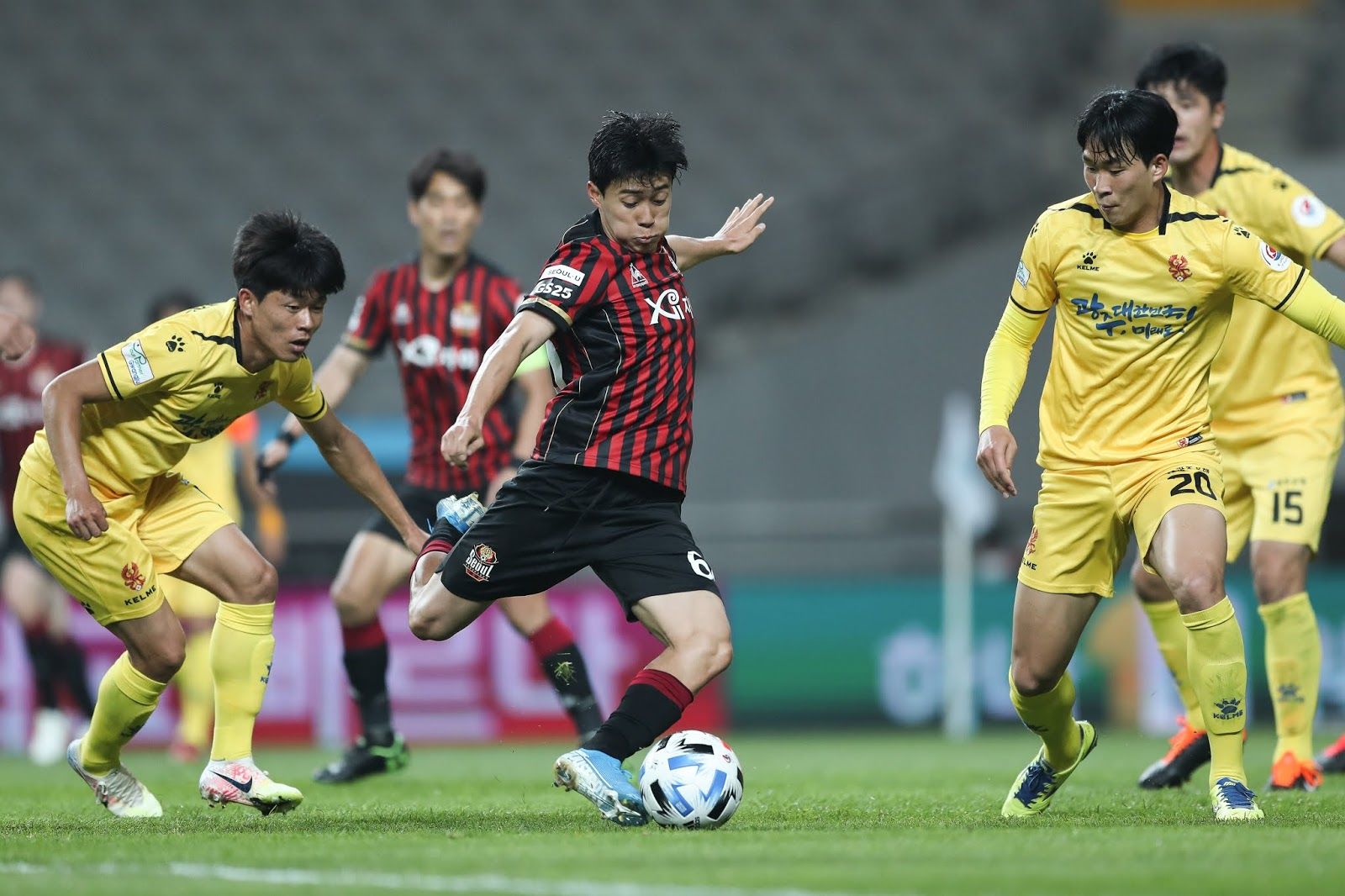 Nhận định, Soi kèo Gwangju vs Jeju SK 12h00 ngày 2/11: Khó tạo bất ngờ - Ảnh 4