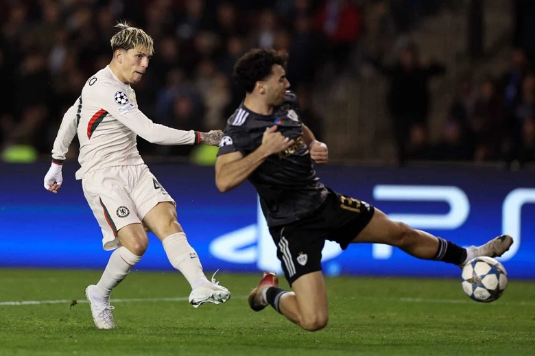 Garnacho đi vào lịch sử trong ngày Chelsea bị đội bóng Azerbaijan cầm hòa - Ảnh 1