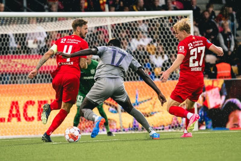 Nhận định, Soi kèo Midtjylland vs Nordsjaelland 01h00 ngày 05/12: Điểm tựa sân nhà - Ảnh 1