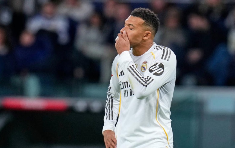 Gãy ngón tay, Mbappe vẫn nén đau để đối đầu Man City - Ảnh 1