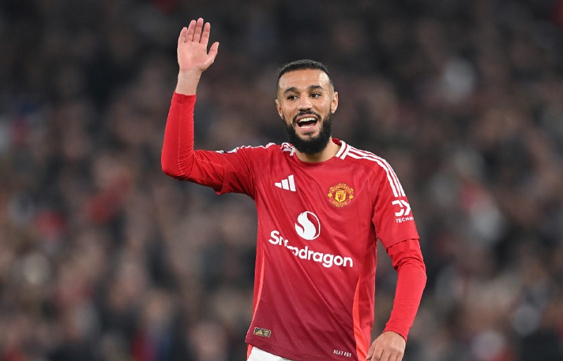 MU gửi đơn khiếu nại FIFA vụ Mazraoui bị Morocco ‘giữ chân’ - Ảnh 1