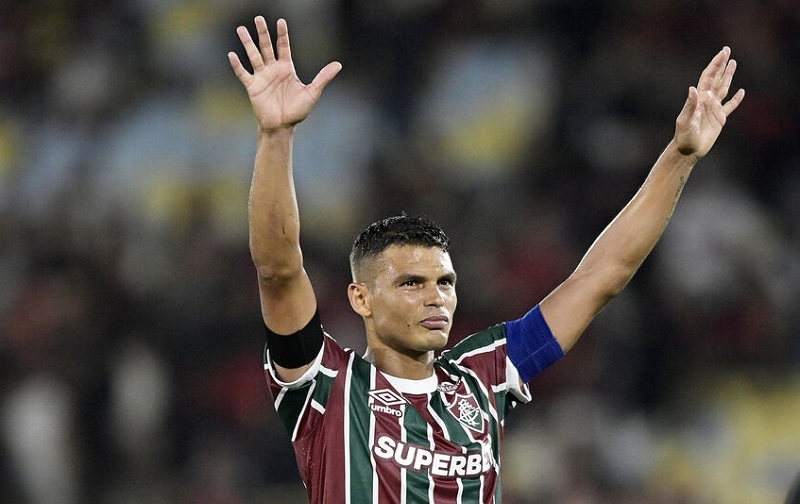 Thiago Silva nhiều khả năng tái hợp AC Milan với hợp đồng 6 tháng - Ảnh 1