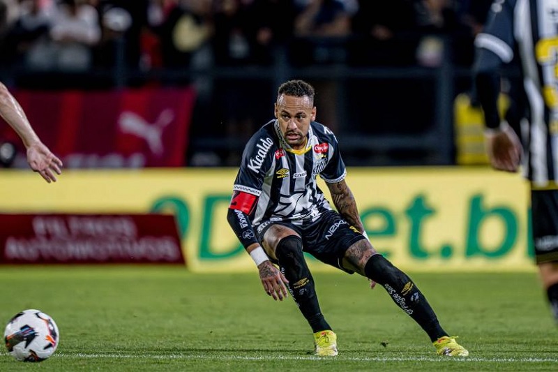 Neymar phẫu thuật đầu gối - Ảnh 2