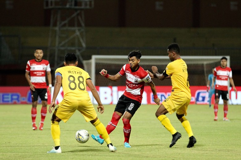 Nhận định, Soi kèo Madura United vs Semen Padang, 19h00 ngày 28/12: Đại chiến người cùng khổ - Ảnh 1