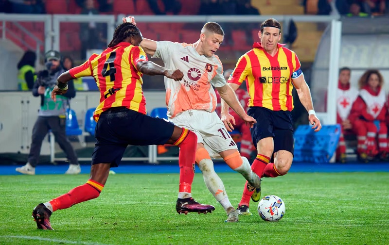 Nhận định, Soi kèo Lecce vs AS Roma 0h00 ngày 7/1: Tiêu diệt ‘mồi ngon’ - Ảnh 1