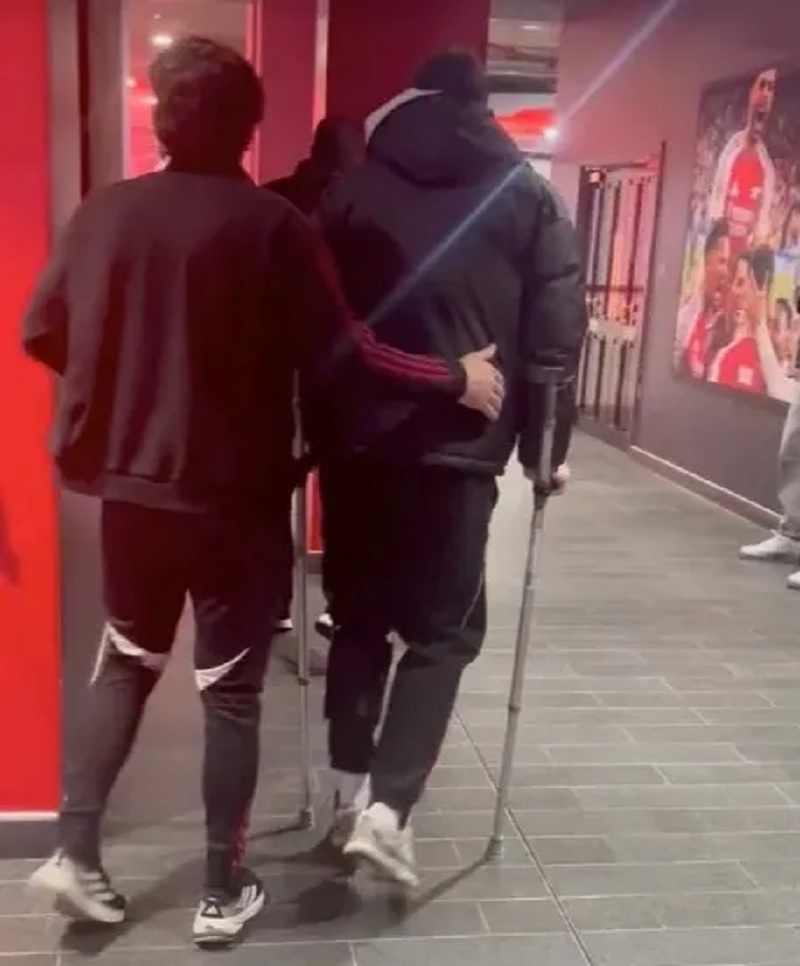 Liverpool nhận cú sốc về lực lượng sau đại chiến với Arsenal - Ảnh 2