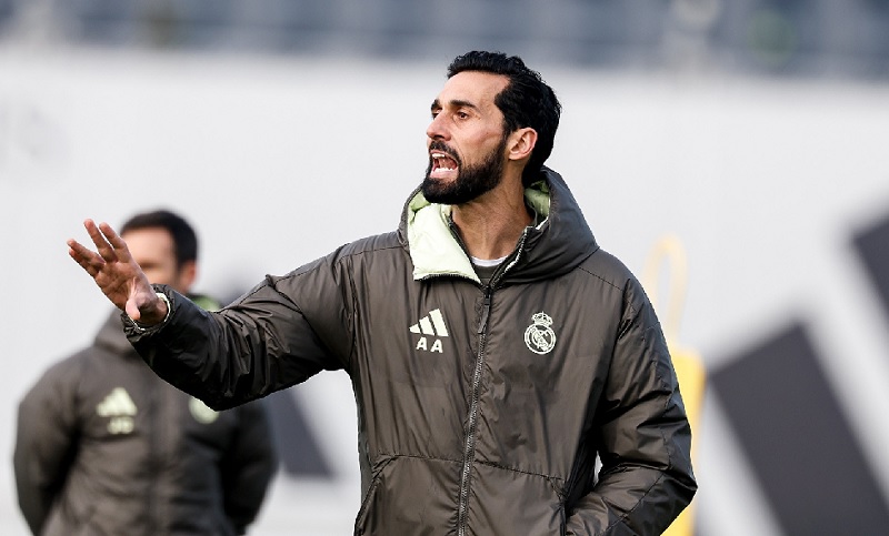 HLV Arbeloa gạch tên Mbappé và Bellingham ngay trận ra mắt - Ảnh 2