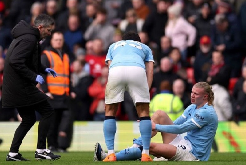 HLV Guardiola tiết lộ tình trạng Haaland, CĐV Man City bắt đầu hoang mang - Ảnh 1