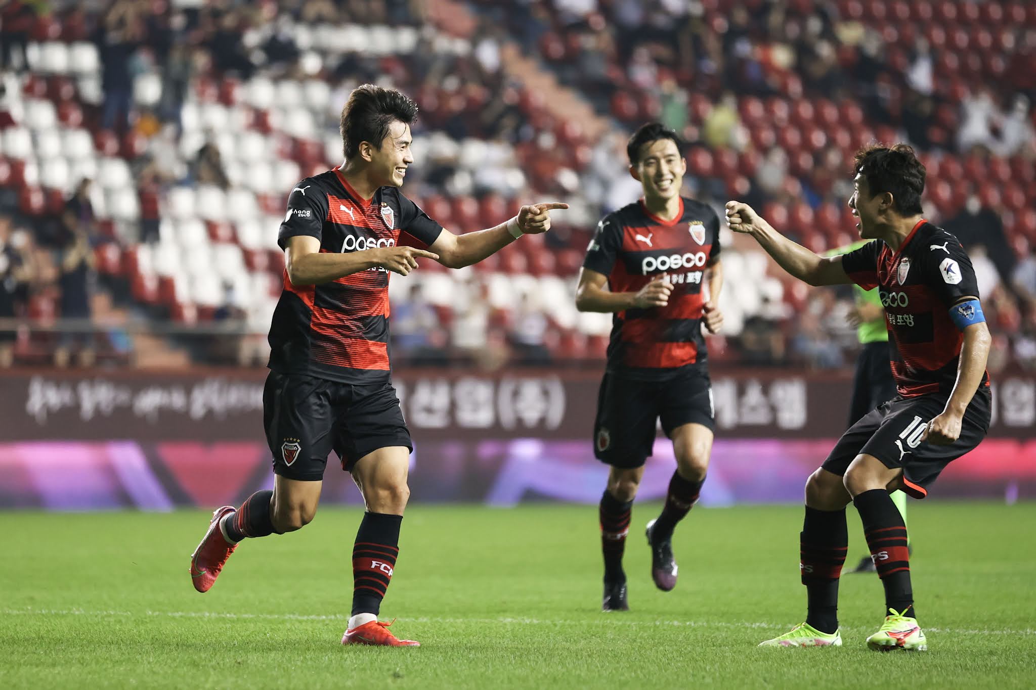 Nhận định, Soi kèo Pohang Steelers vs Gamba Osaka 17h00 ngày 12/2: Thế trận thăm dò - Ảnh 4