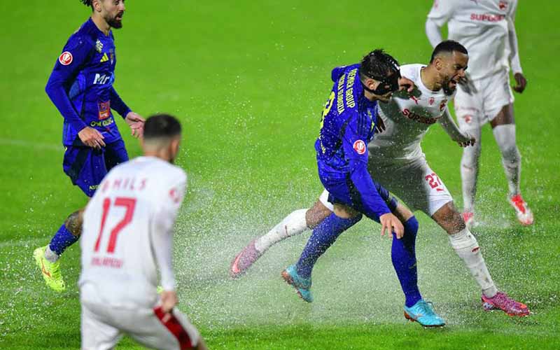 Nhận định, Soi kèo Dinamo Bucuresti vs Unirea Slobozia 1h00 ngày 17/2: Ba điểm trong tầm tay - Ảnh 1