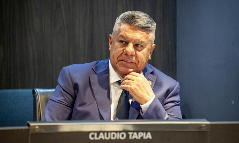 Chủ tịch LĐBĐ Argentina bị cấm rời khỏi lãnh thổ vì cáo buộc tài chính - Ảnh 1