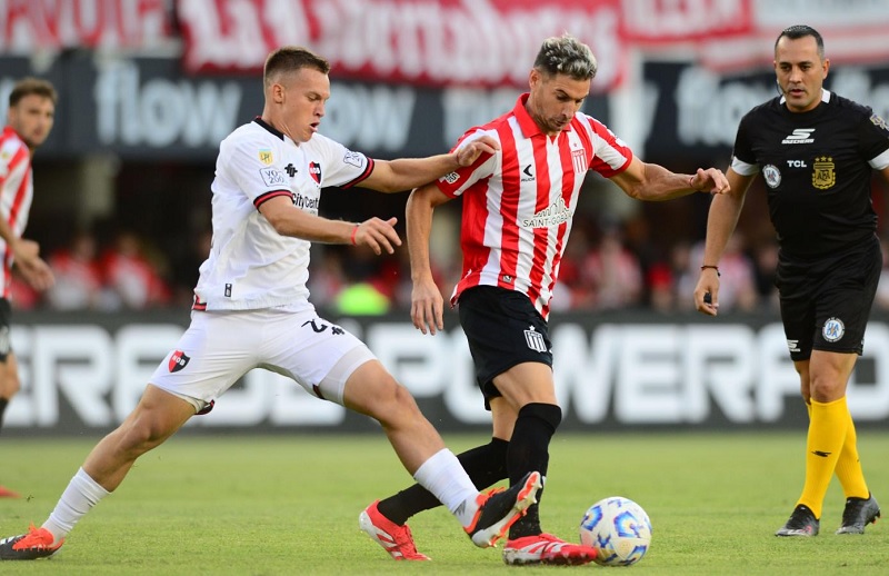 Nhận định, Soi kèo Newell's Old Boys vs Estudiantes 5h30 ngày 26/2: Run rẩy tại tổ ấm - Ảnh 1