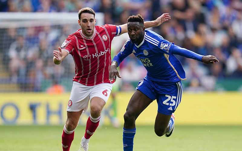 Nhận định, Soi kèo Leicester City vs Bristol City 2h45 ngày 11/3: Niềm vui cho Bầy Cáo - Ảnh 1