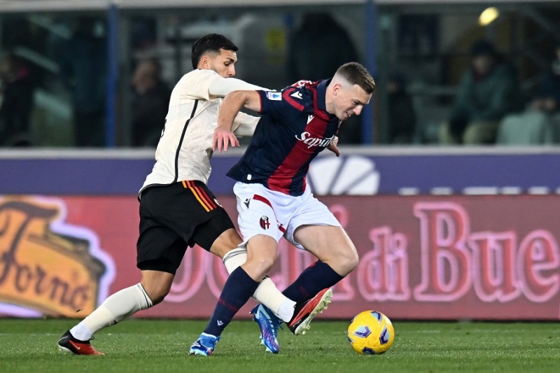 Soi kèo phạt góc Bologna vs AS Roma, 00h45 ngày 12/03 - Ảnh 1
