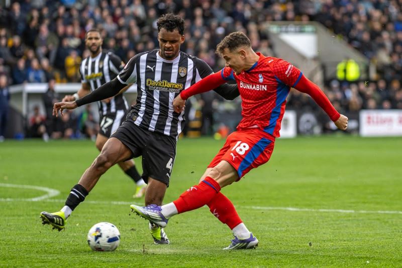 Nhận định, Soi kèo Oldham Athletic vs Notts County 02h45 ngày 25/03: Điểm tựa sân nhà - Ảnh 1
