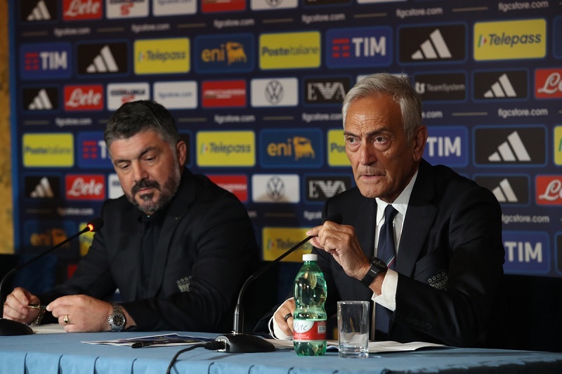 Chủ tịch LĐBĐ Italia từ chức sau thất bại ở play-off World Cup - Ảnh 1