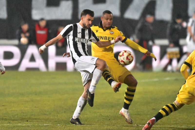 Nhận định, Soi kèo Botev Plovdiv vs Lokomotiv Plovdiv 00h30 ngày 09/04: Bất phân thắng bại - Ảnh 1
