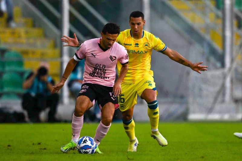 Nhận định, Soi kèo Frosinone vs Palermo 01h30 ngày 11/04: Tiếp đà hưng phấn - Ảnh 1