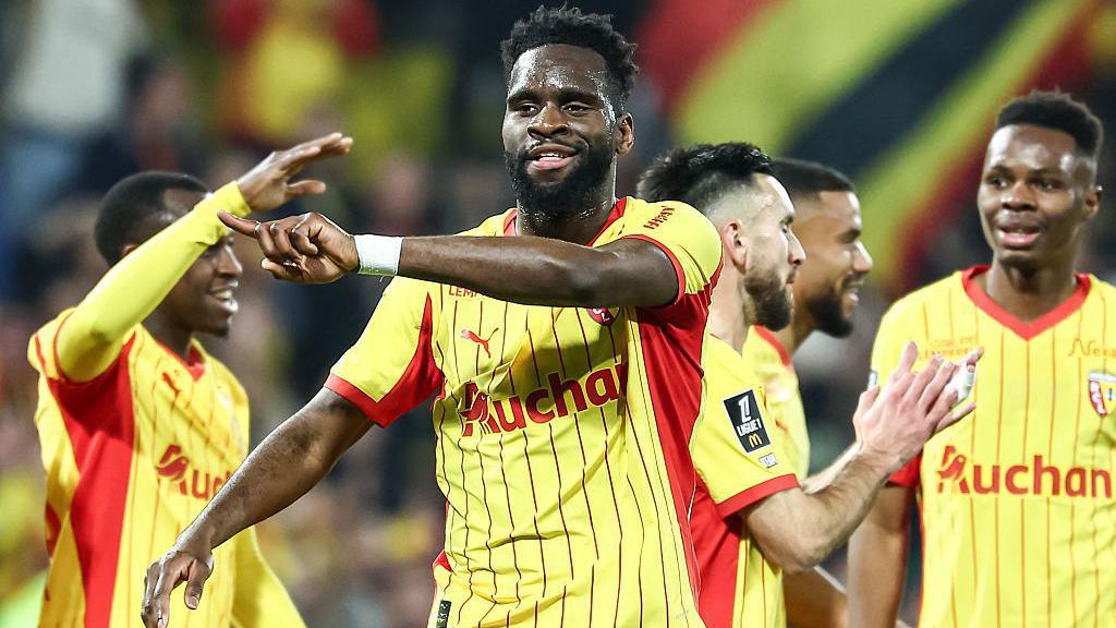 Nhận định, Soi kèo Lens vs Toulouse, 01h45 ngày 18/4: Bám đuổi PSG - Ảnh 1