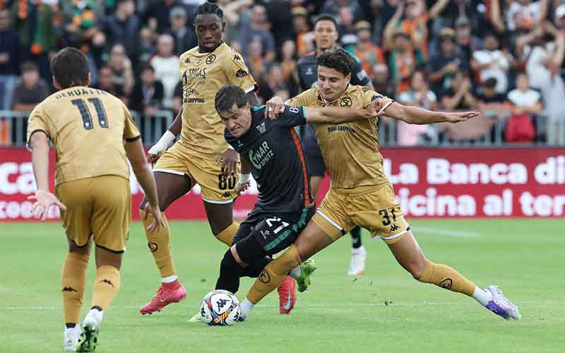 Nhận định, Soi kèo Spezia Calcio vs Venezia 20h00 ngày 1/5: Thắng để vô địch - Ảnh 1