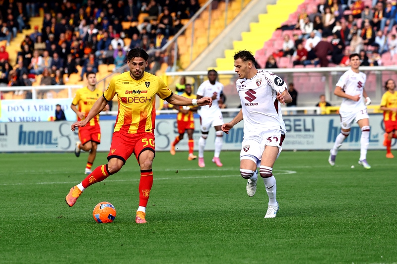 Soi kèo phạt góc Pisa vs Lecce, 01h45 ngày 02/05 - Ảnh 1