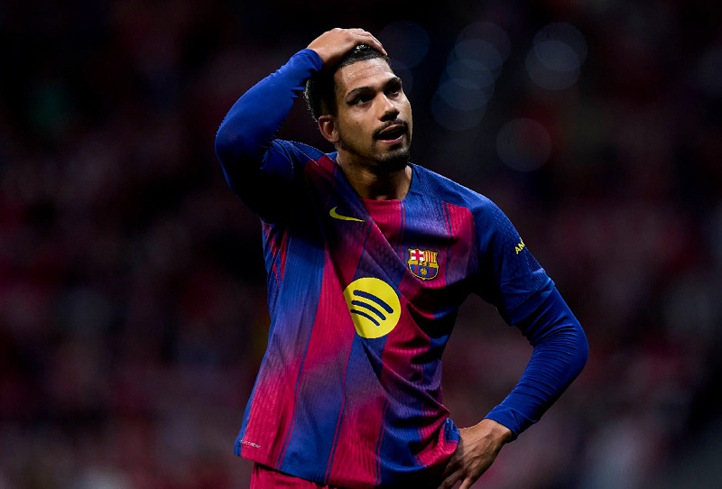 Barcelona chuẩn bị ‘đại phẫu’, 5 cầu thủ sắp phải rời Nou Camp - Ảnh 1