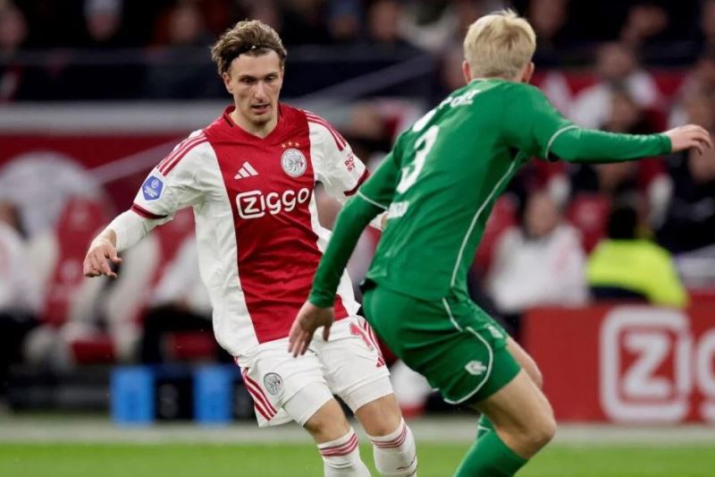 Soi kèo phạt góc Ajax vs Groningen, 23h45 ngày 21/05 - Ảnh 1