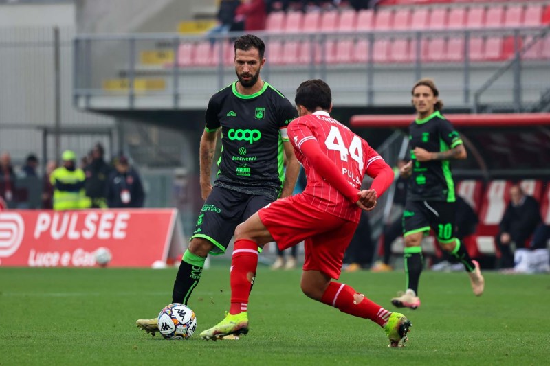 Soi kèo phạt góc Monza vs Catanzaro, 01h00 ngày 30/05 - Ảnh 1