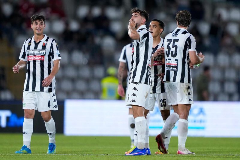 Nhận định, Soi kèo Union Brescia vs Ascoli 02h15 ngày 03/06: Điểm tựa sân nhà - Ảnh 1