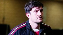 Maguire bị kết án 15 tháng tù treo