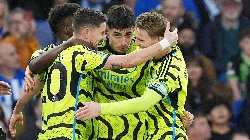 Kết quả bóng đá hôm nay 7/4: Arsenal vươn lên dẫn đầu BXH