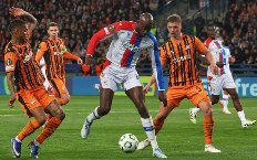 Soi kèo phạt góc Crystal Palace vs Shakhtar Donetsk, 02h00 ngày 08/05