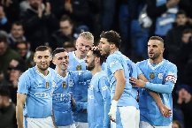 Vừa thắng trở lại, Guardiola đã phải đối mặt với vấn đề khó giải quyết