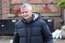 Rò rỉ mức lương Solskjaer nếu ngồi ghế HLV tạm quyền MU