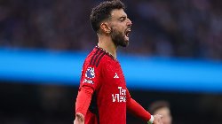 Bruno Fernandes phá kỷ lục của MU với bàn thắng vào lưới Everton