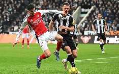 Vì sao Arsenal và Chelsea lại đá cùng khung giờ ở vòng 30 Ngoại hạng Anh?