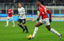 Soi kèo phạt góc Como vs AC Milan, 2h45 ngày 16/01