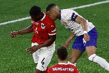 Mbappe gãy mũi, sẽ đeo mặt nạ hết EURO 2024