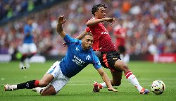 CĐV MU 'phát cuồng' vì tân binh Leny Yoro sau 15 phút kèo nhà cái world cup