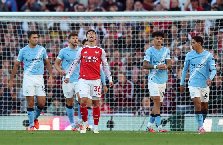 Martinelli tỏa sáng phút bù giờ, Arsenal hòa kịch tính Man City