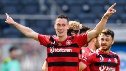 Kết quả bóng đá hôm nay tối 22/12: Western Sydney hủy diệt Wellington Phoenix